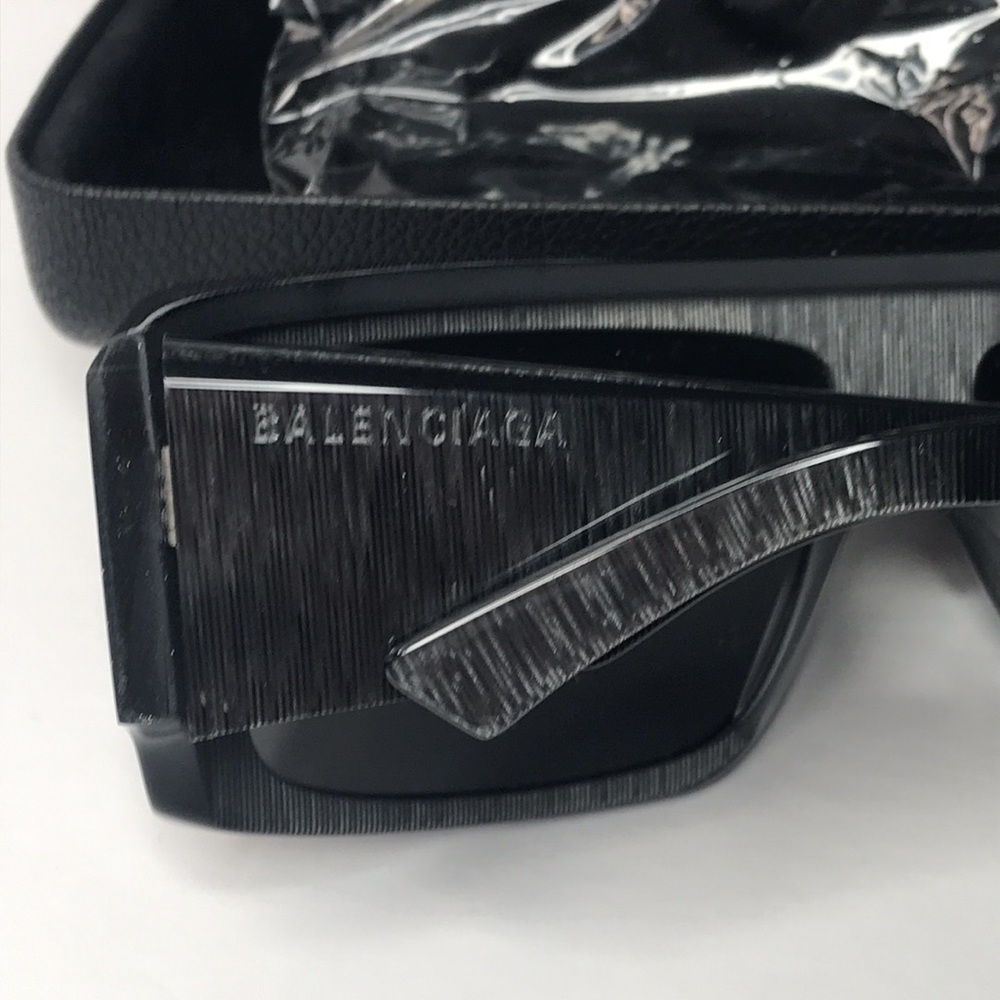 New Authentic Balenciaga Black BB0002S Shield Sunglasses - Picture 15 of 17